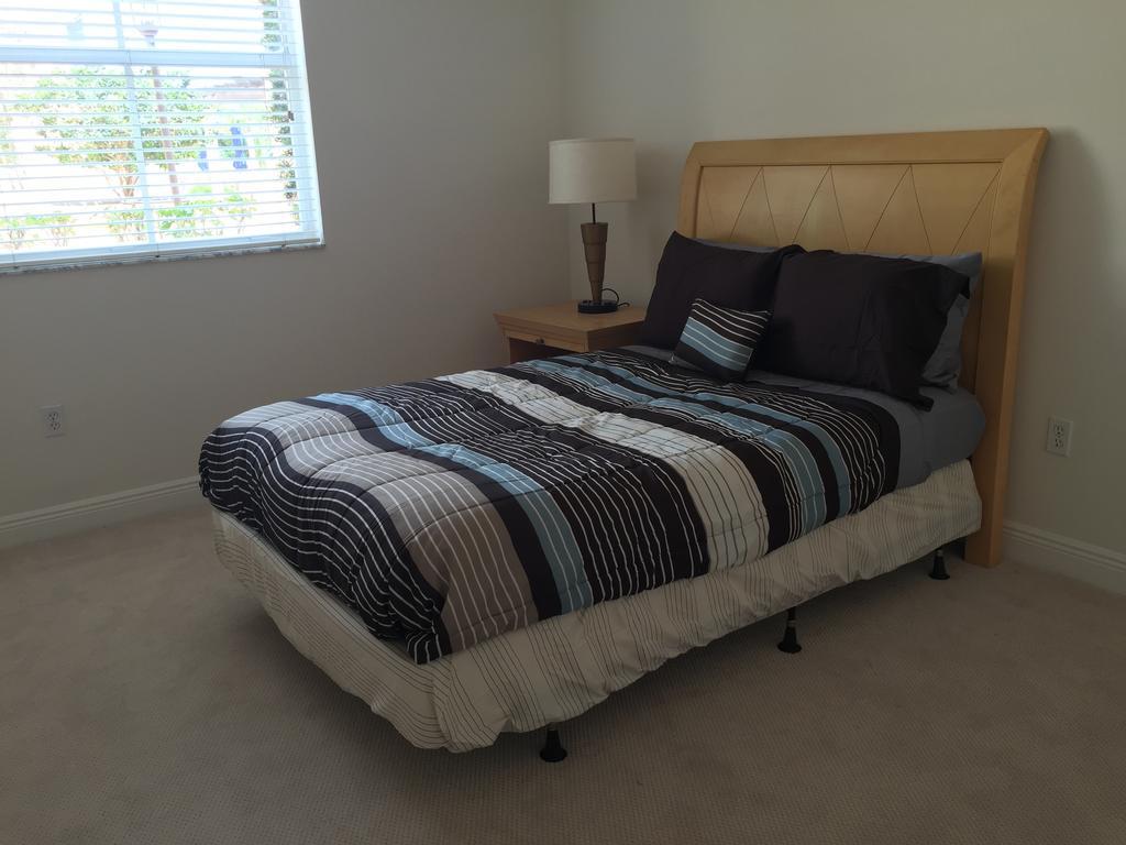 Lyx Suites At Merrick Park In كورال غابلز الغرفة الصورة