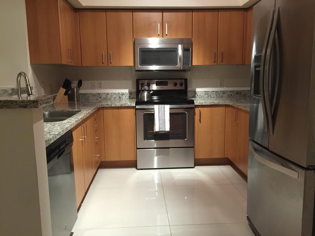 Lyx Suites At Merrick Park In كورال غابلز الغرفة الصورة