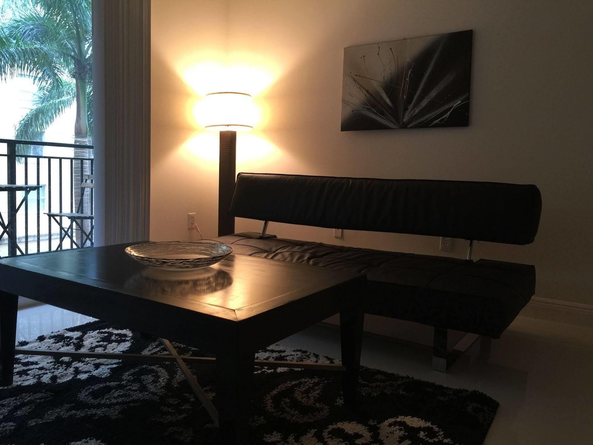 Lyx Suites At Merrick Park In كورال غابلز المظهر الخارجي الصورة