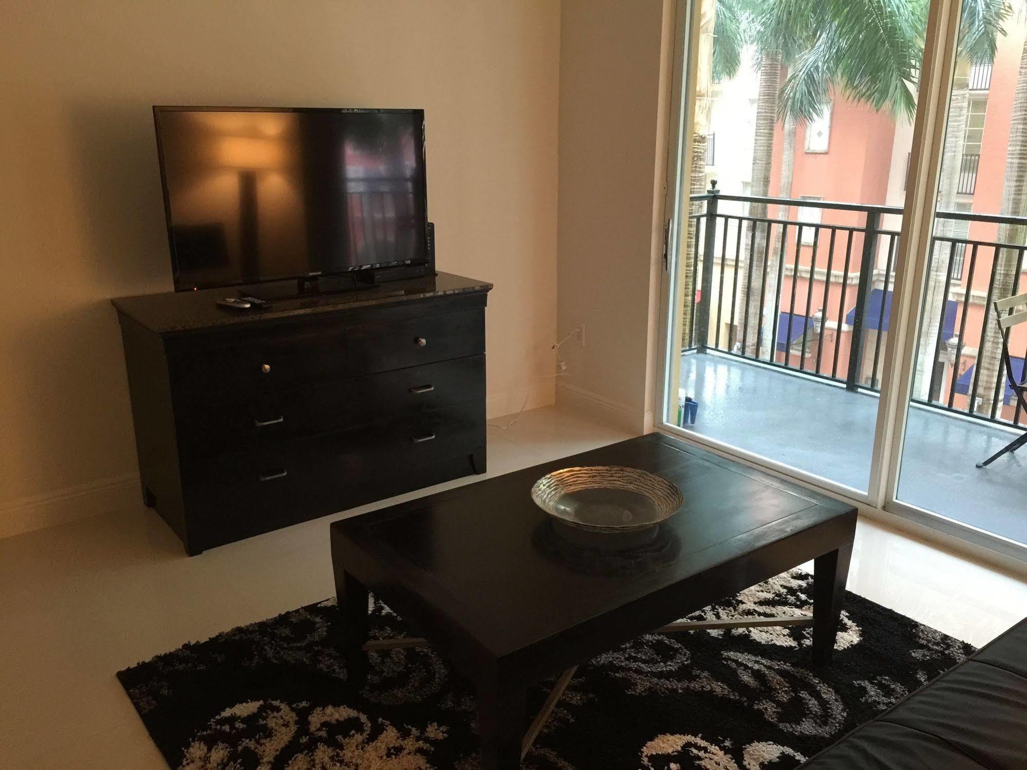 Lyx Suites At Merrick Park In كورال غابلز المظهر الخارجي الصورة